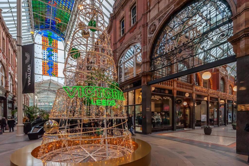 Leed City Centre - Armley Wortley Leeds  Bagian luar foto